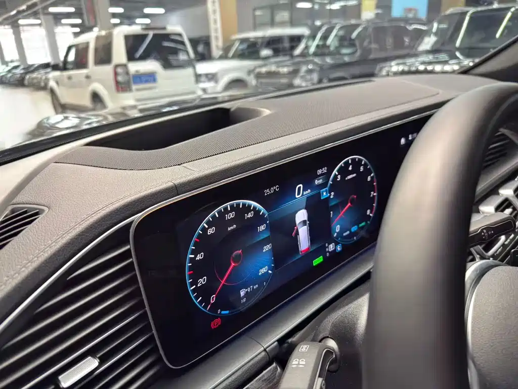 Mercedes-Benz GLS 2022 — фото 11