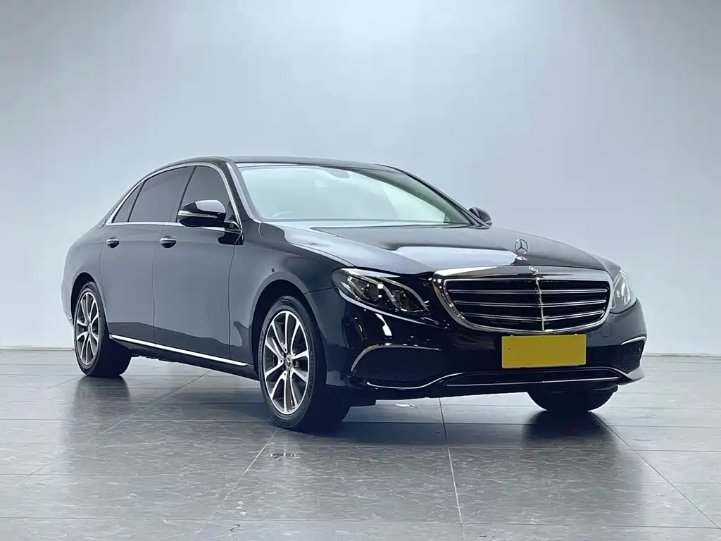Mercedes-Benz E-Class 2020 — фото 20