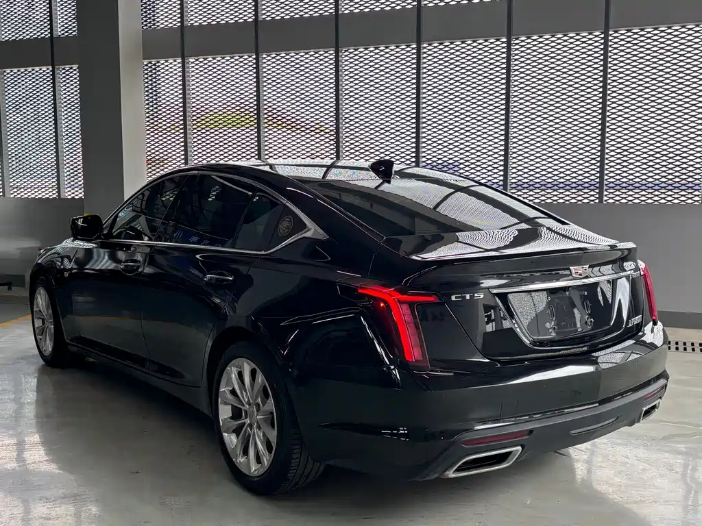 Cadillac CT5 2021 — фото 13
