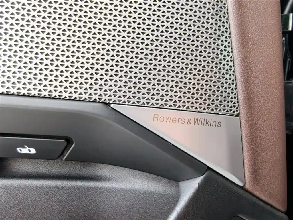 BMW 7 Series 2024 — фото 16