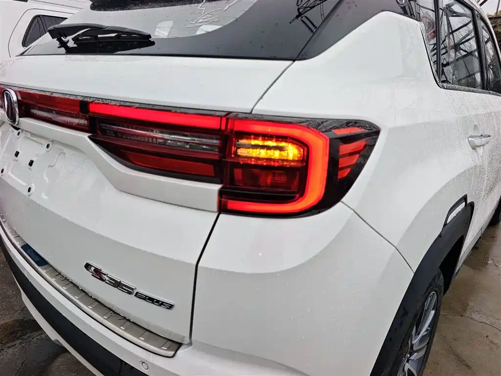 Changan CS35PLUS 2019 — фото 8