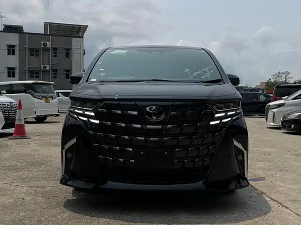Toyota Alphard 2025