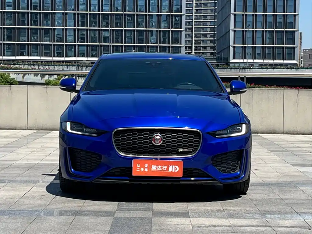 Jaguar XEL 2020 — фото 2