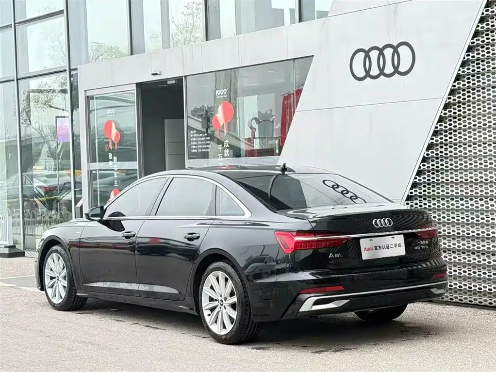 Audi A6L 2023 — фото 4