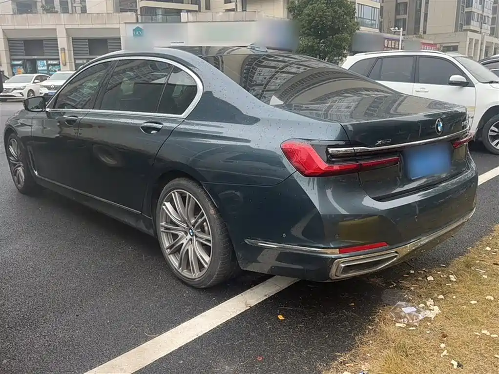 BMW 7 Series 2021 — фото 11