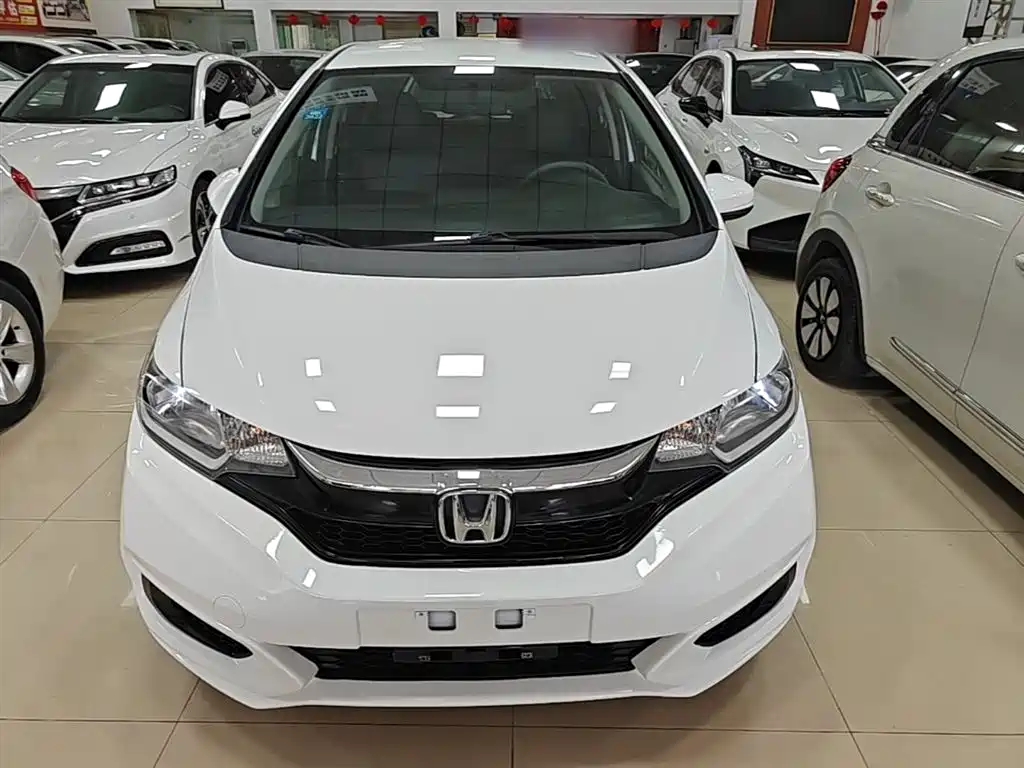Honda Fit 2018 — фото 3