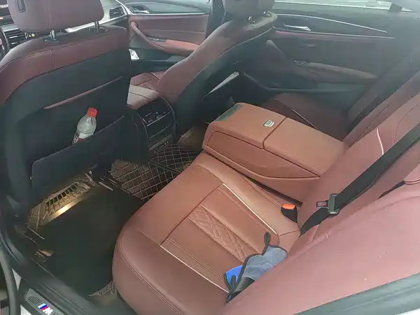 BMW 5 Series 2021