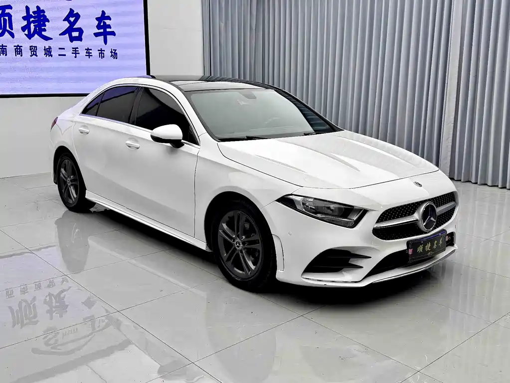 Mercedes-Benz A-Class 2019 — фото 7