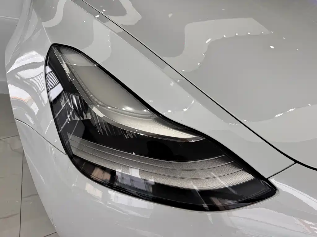 Tesla Model 3 2019 — фото 9