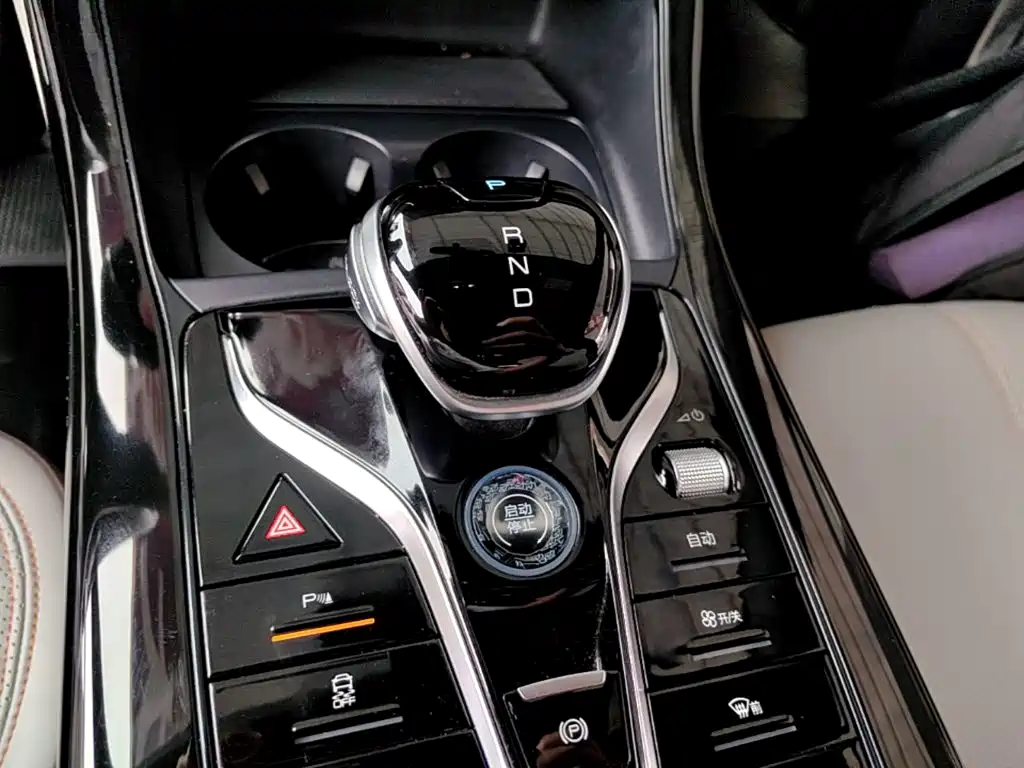 BYD Qin PLUS 2023 — фото 14