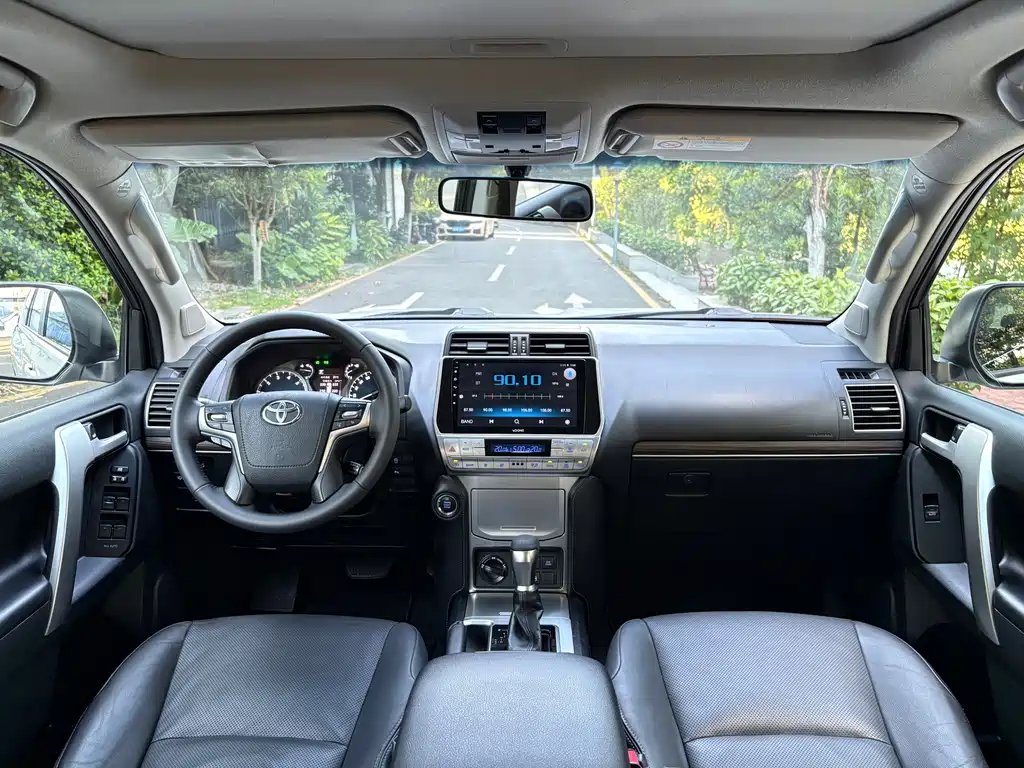 Toyota Prado 2020 — фото 16