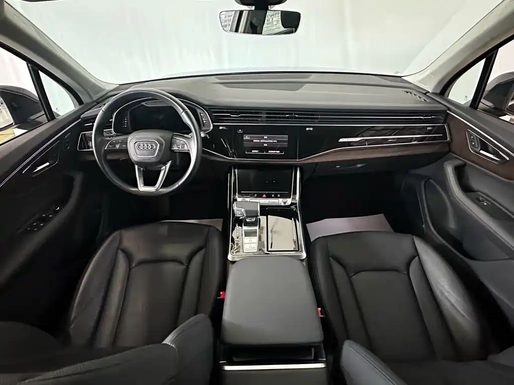 Audi Q7 2023 — фото 9