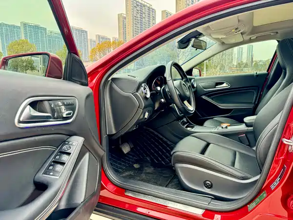 Mercedes-Benz GLA 2019