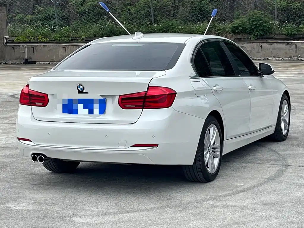 BMW 3 Series 2017 — фото 8