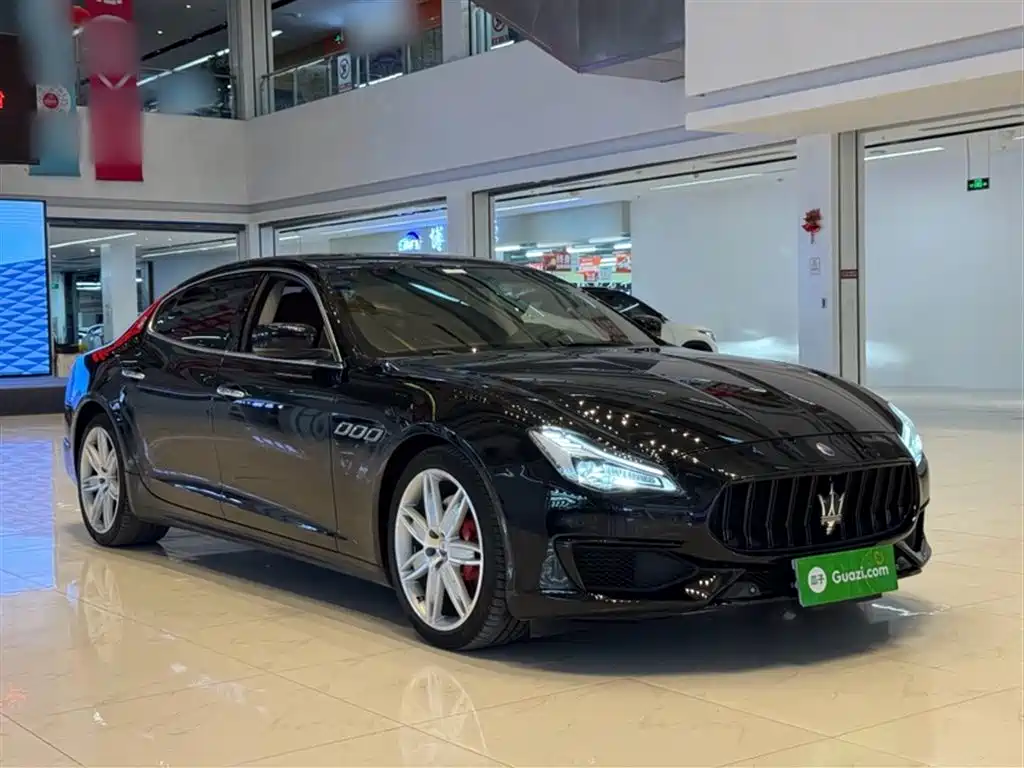 Maserati Quattroporte 2015 — фото 7