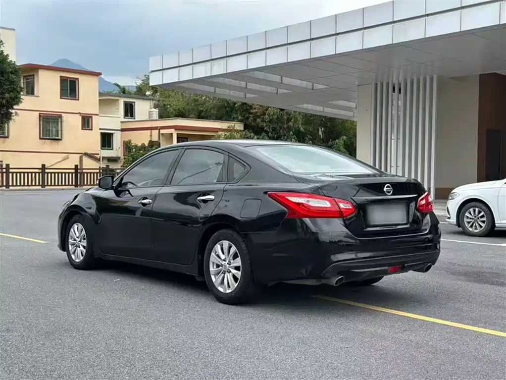 Nissan Teana 2017 — фото 23