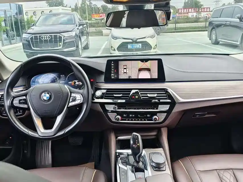BMW 5 Series New Energy 2018 — фото 5
