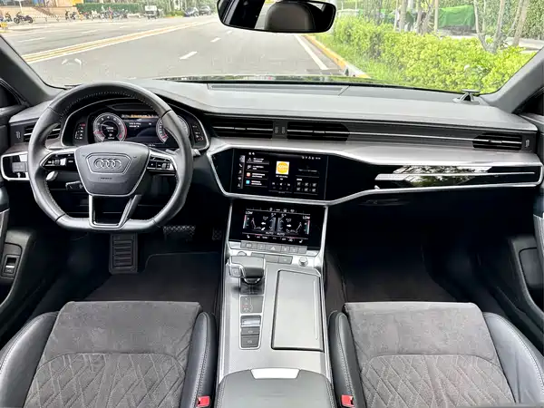 Audi A6L 2020