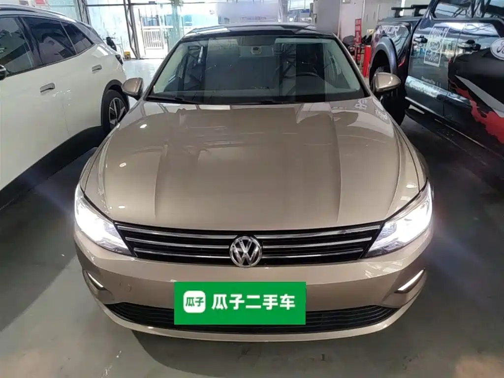 Volkswagen Lamando 2017 — фото 3