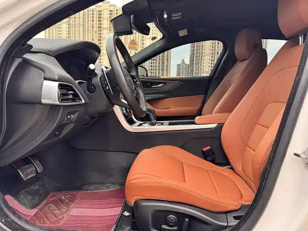 Jaguar XEL 2023