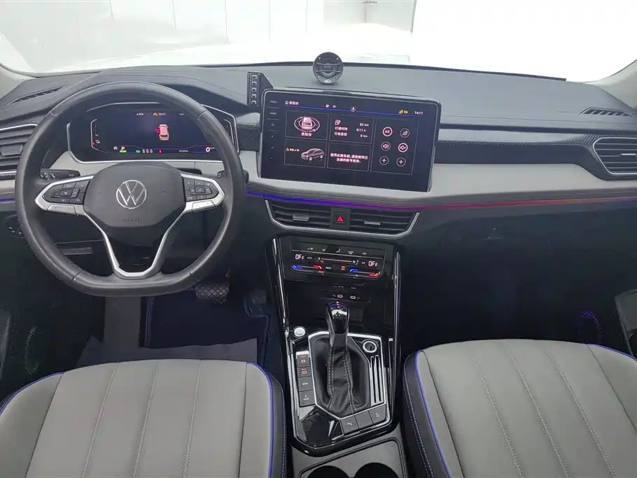 Volkswagen GTE PHEV 2023 — фото 12