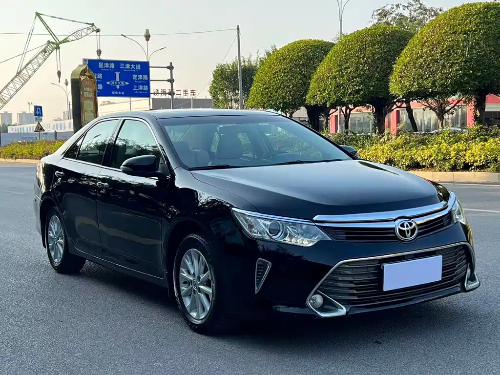 Toyota Camry 2015