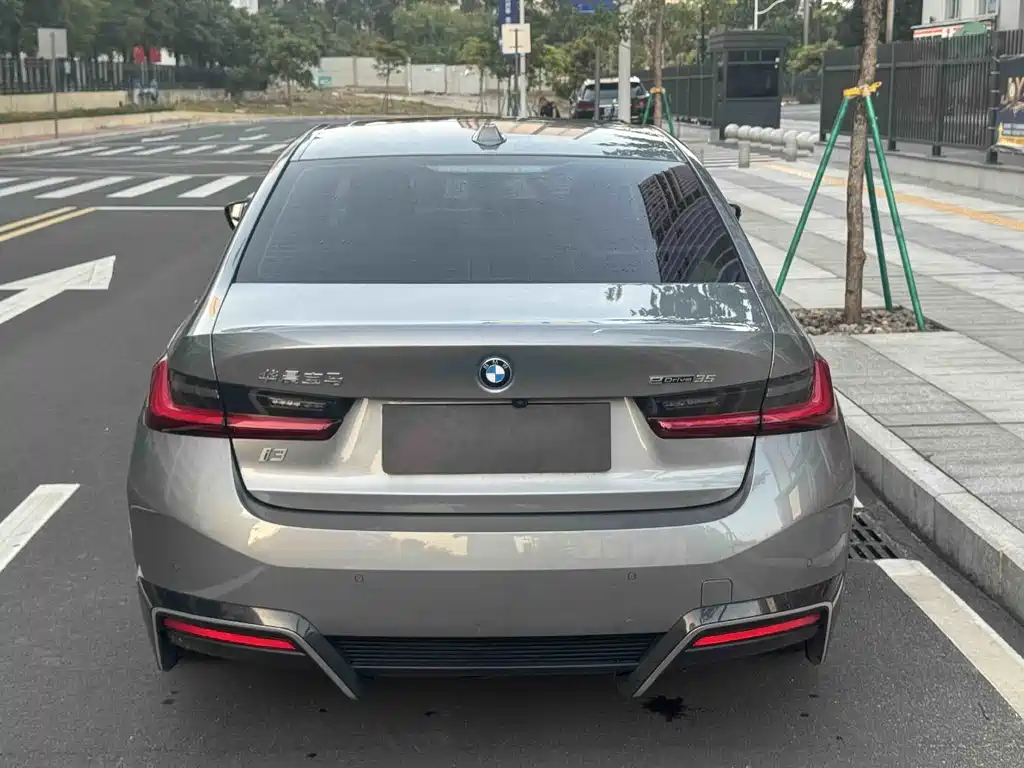 BMW i3 2023 — фото 5