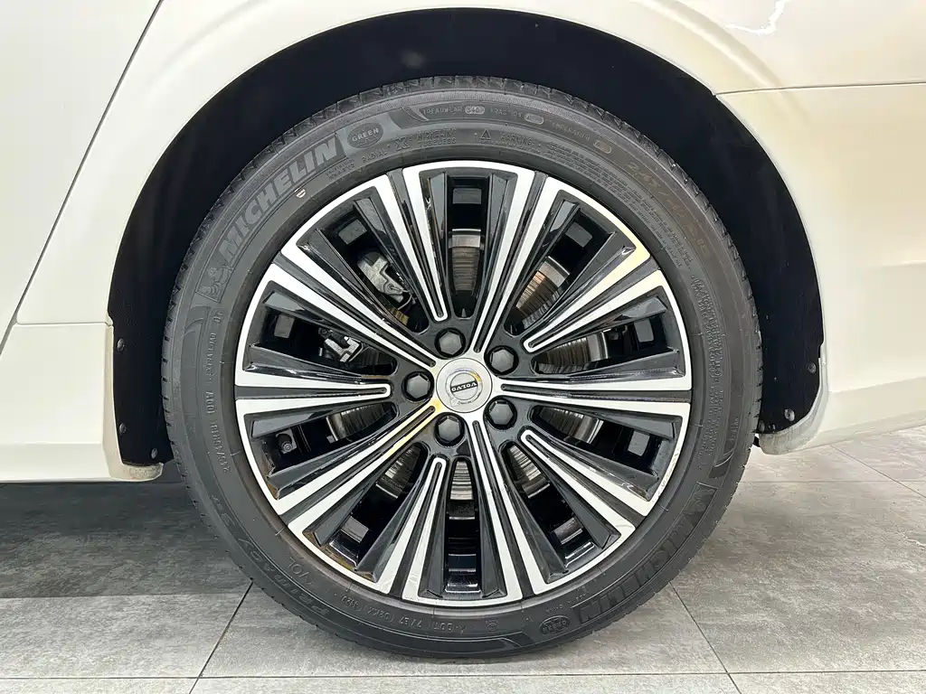 Volvo S90 2021 — фото 11