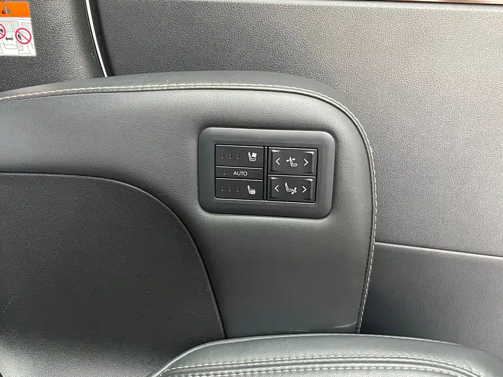 Toyota Vellfire 2025 — фото 10