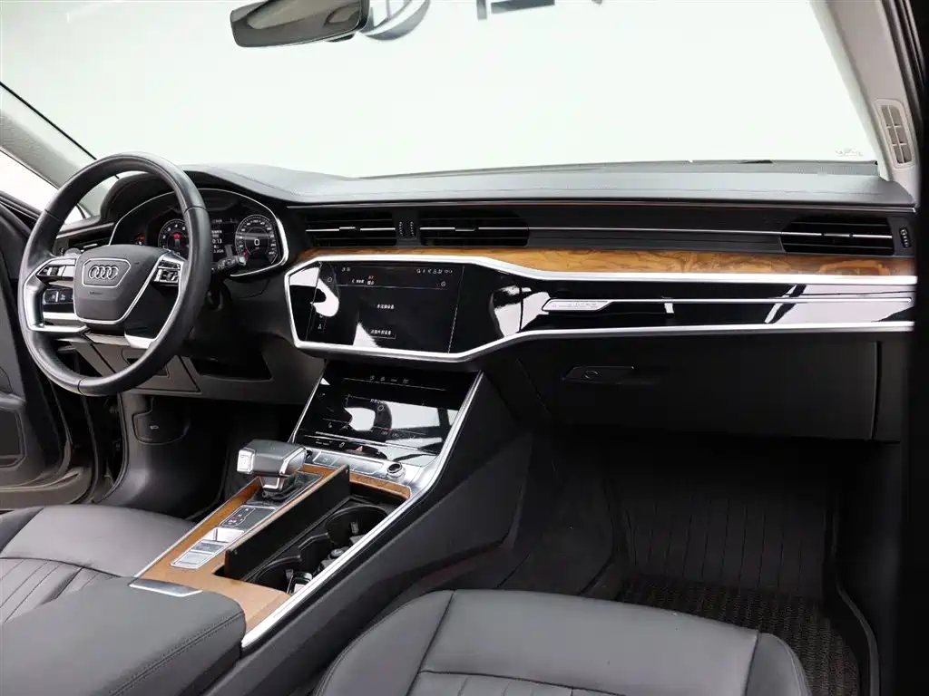 Audi A6 2021 — фото 21