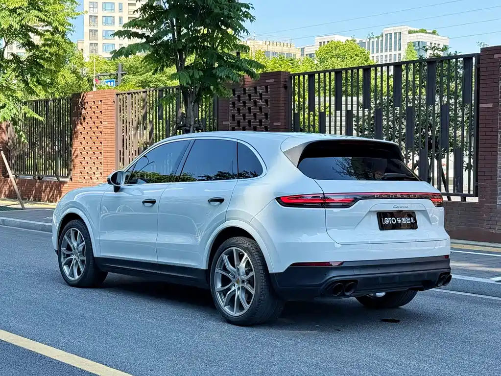 Porsche Cayenne 2019 — фото 4