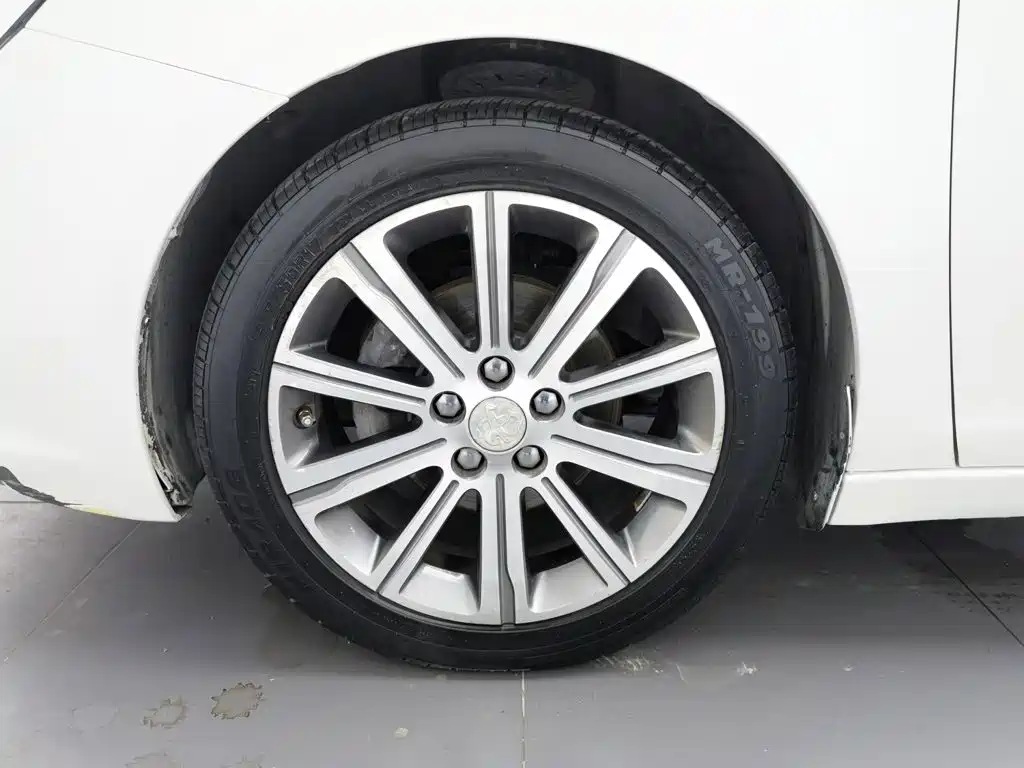 Peugeot 408 2014 — фото 17