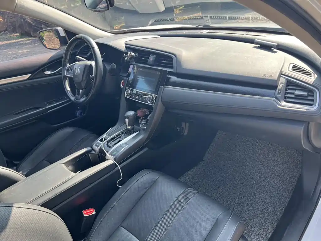 Honda Civic 2021 — фото 14