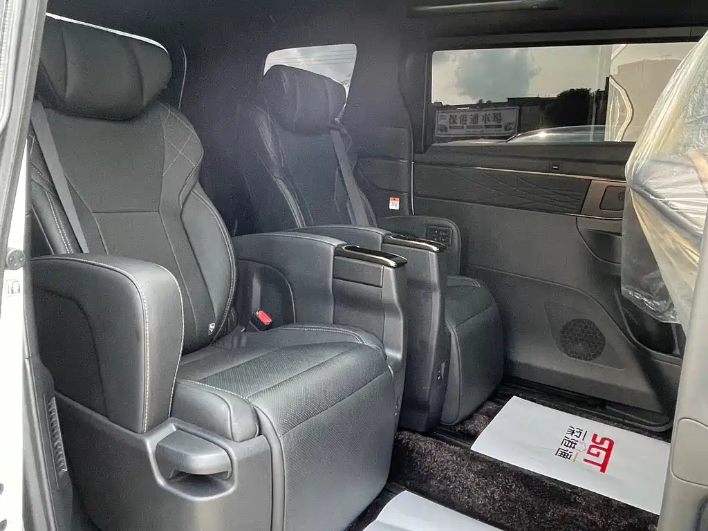 Toyota Vellfire 2025 — фото 11