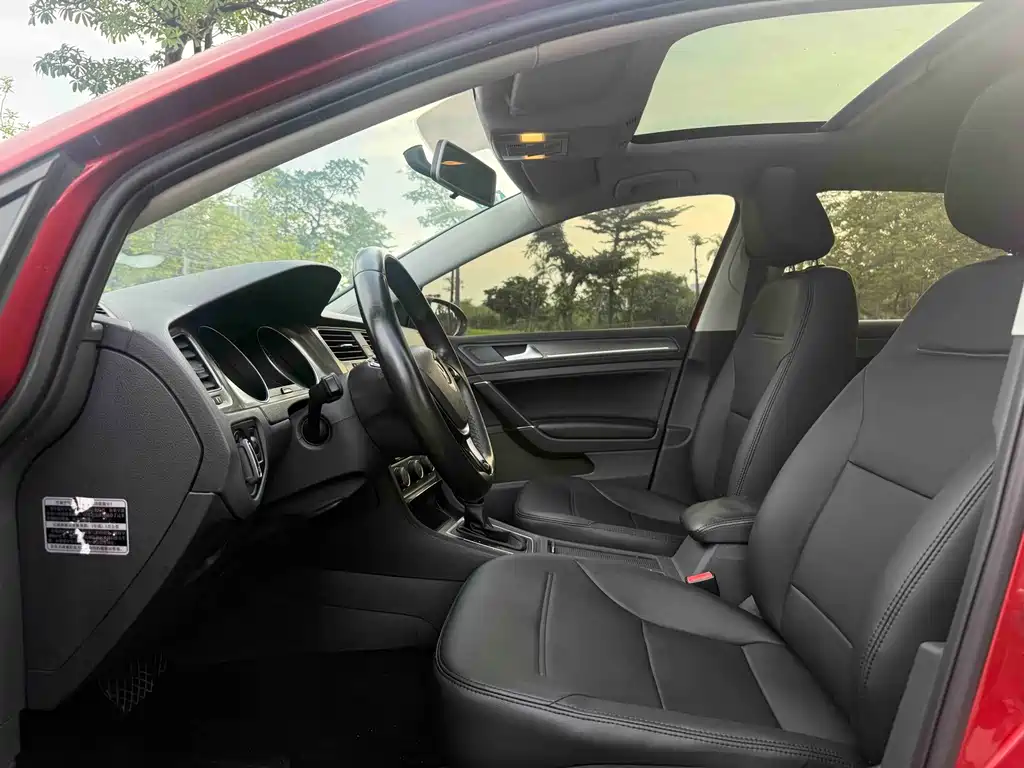 Volkswagen Golf 2014
