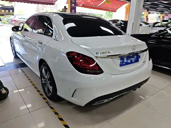Mercedes-Benz C-Class 2021