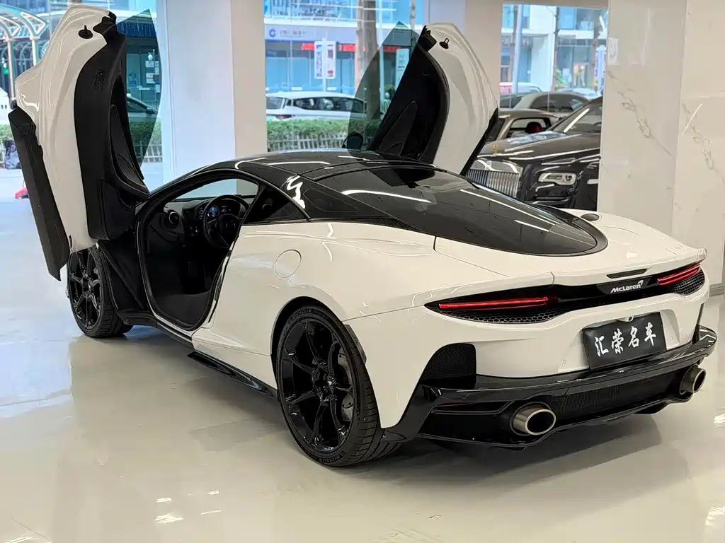 McLaren GT 2022 — фото 14