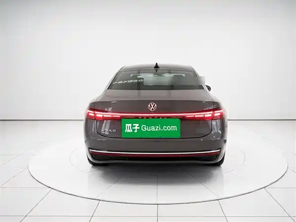Volkswagen Passat 2025