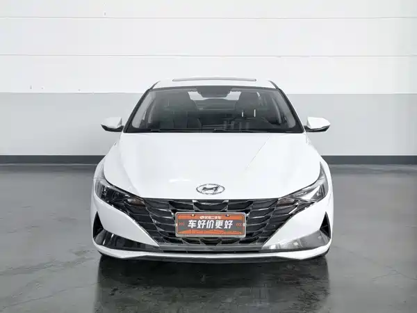Hyundai Elantra 2021