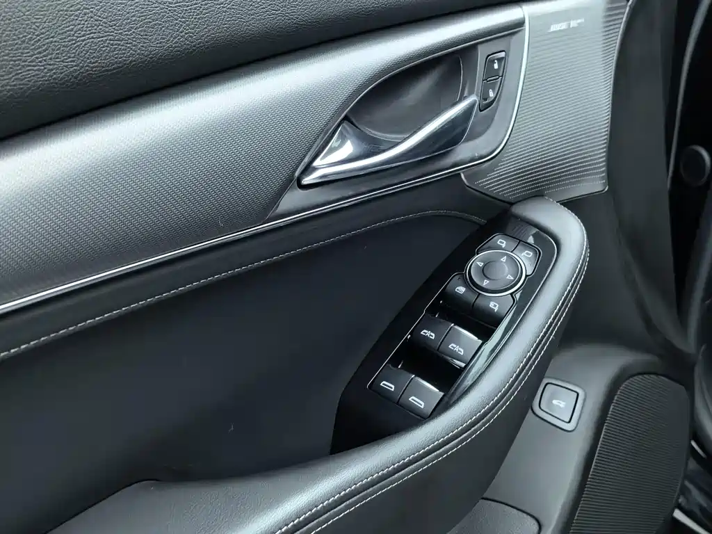 Cadillac CT5 2021 — фото 25