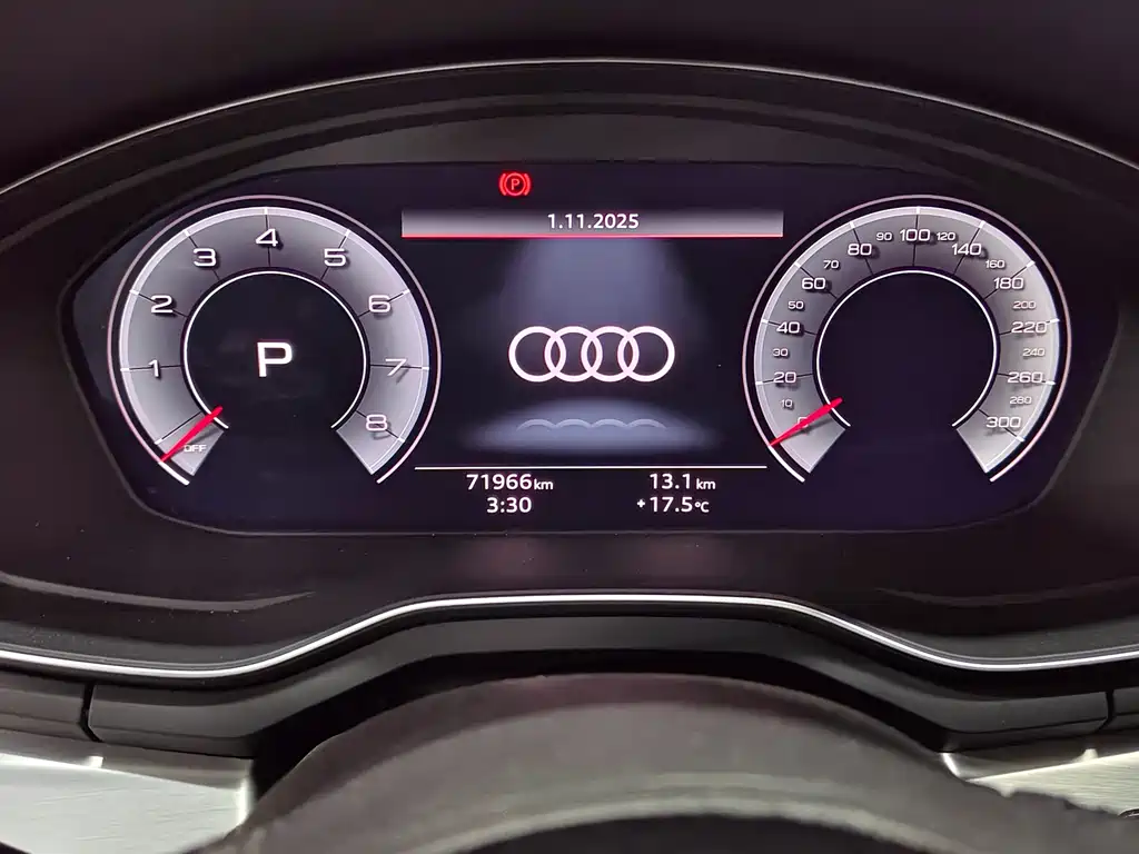 Audi A4L 2023 — фото 19