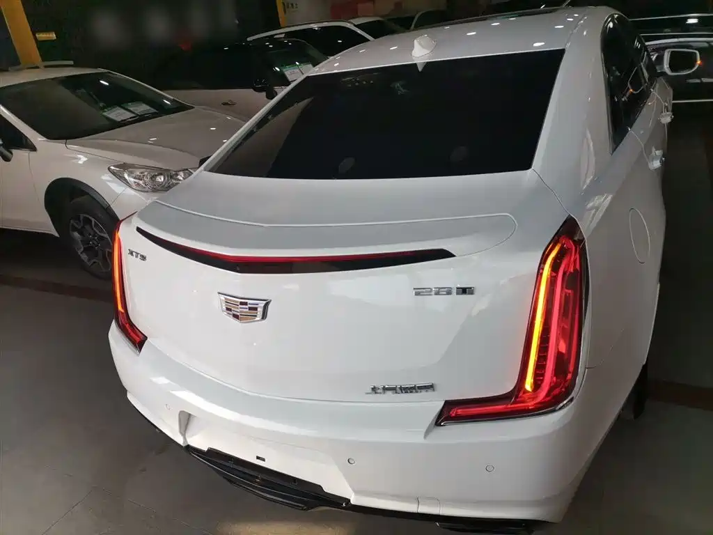 Cadillac XTS 2018 — фото 6