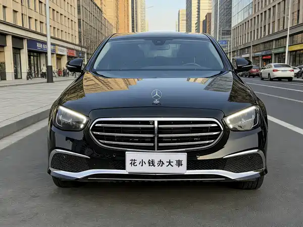 Mercedes-Benz E-Class 2022