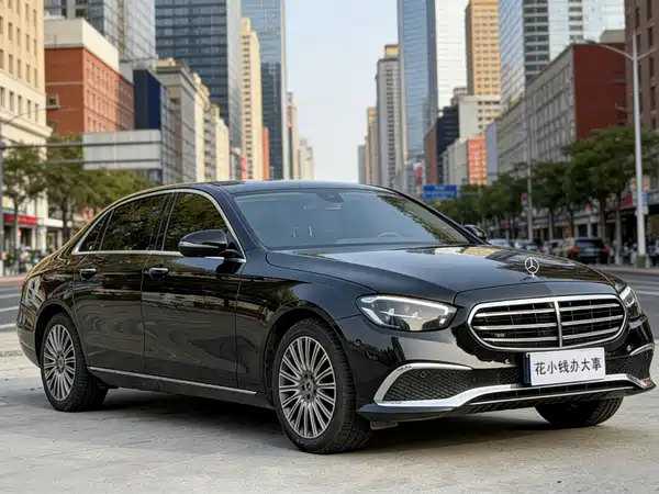 Mercedes-Benz E-Class 2022