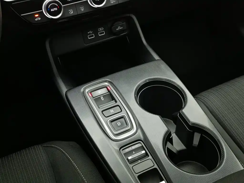 Honda Civic 2023 — фото 13