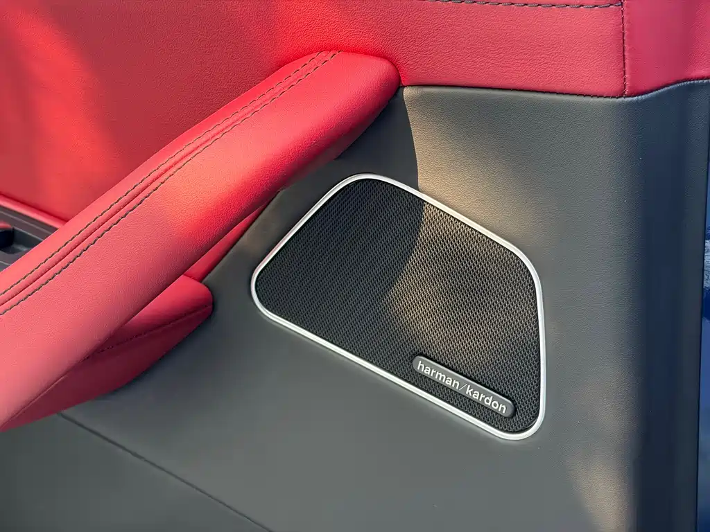 Maserati Levante 2017 — фото 14