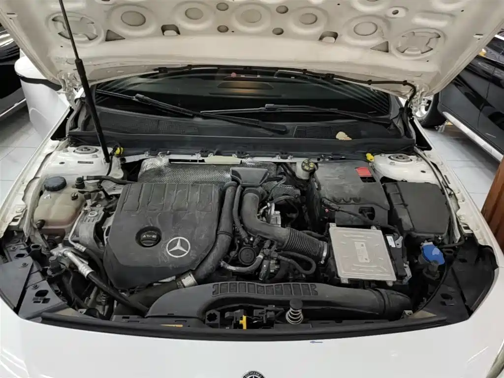 Mercedes-Benz A-Class 2020 — фото 20