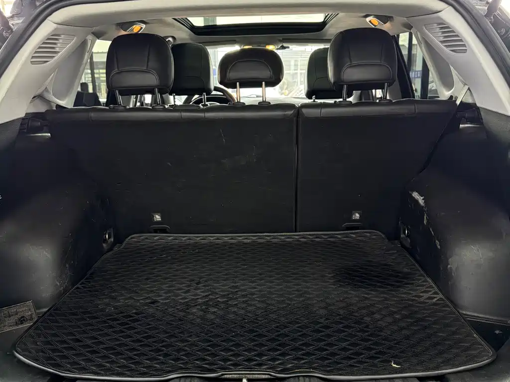 Jeep Compass 2017 — фото 23