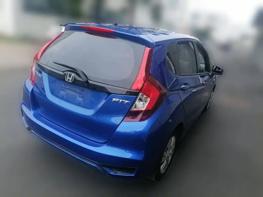 Honda Fit 2018 — фото 8
