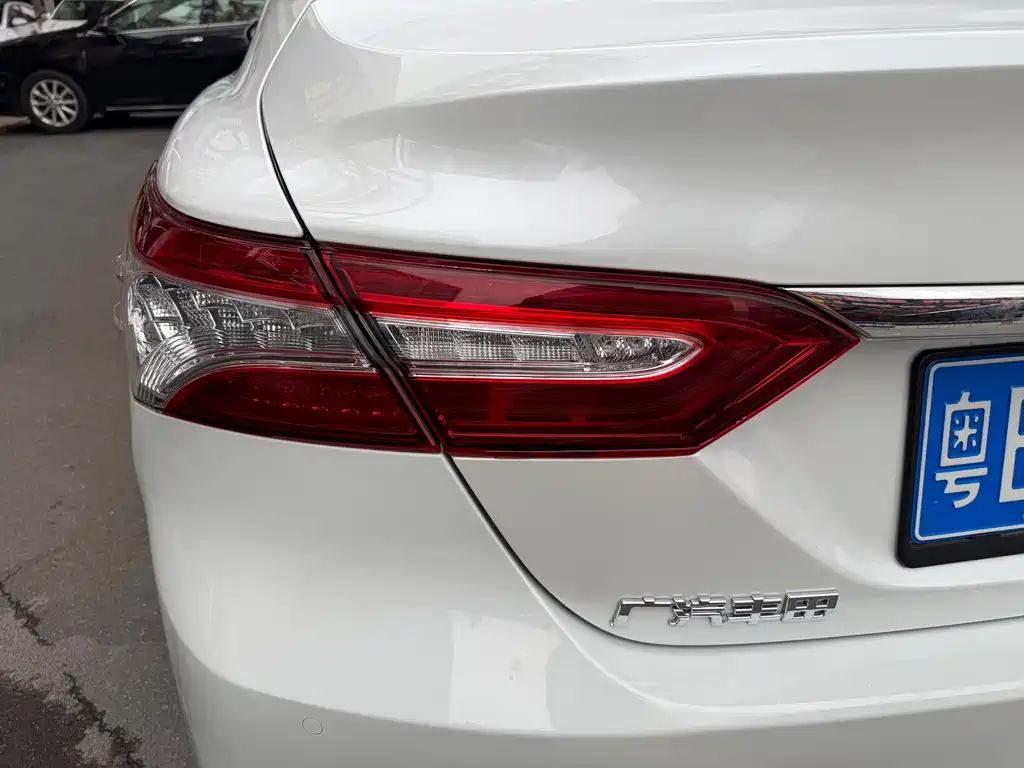 Toyota Camry 2020 — фото 14